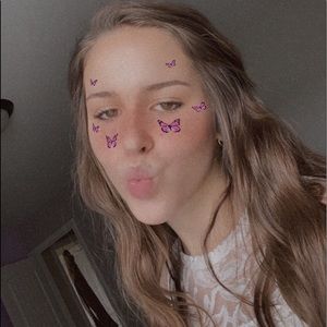 Meet your Posher, Elizabeth